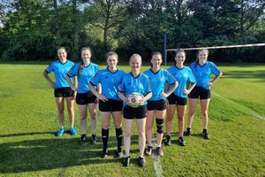 Die Faustball-Frauen stehen vor einer schwierigen Auswärtsfahrt. Foto: Hodel